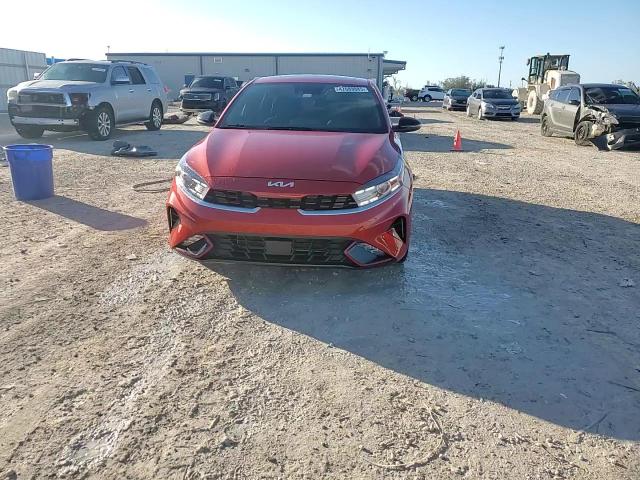 2023 Kia Forte - Image 13