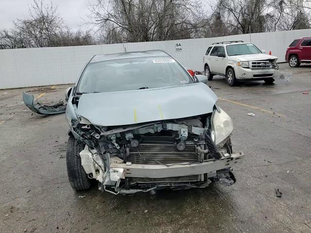 2012 Toyota Prius - Image 10