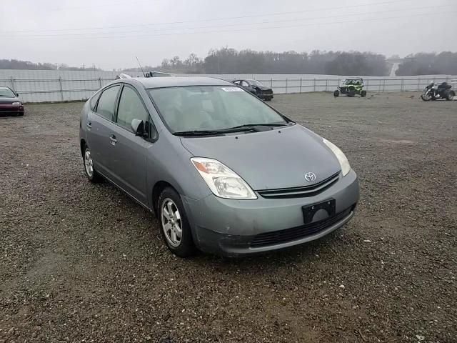 2004 Toyota Prius - Image 11