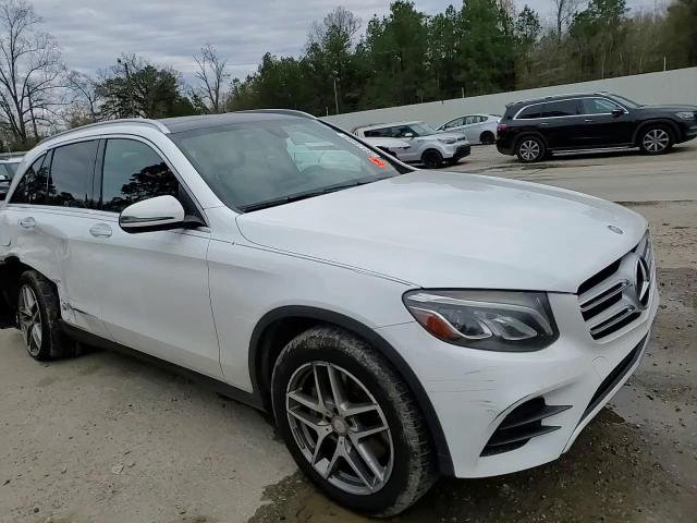 2017 Mercedes-Benz GLC - Image 12