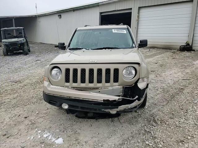 2017 Jeep Liberty (Patriot) - Image 14