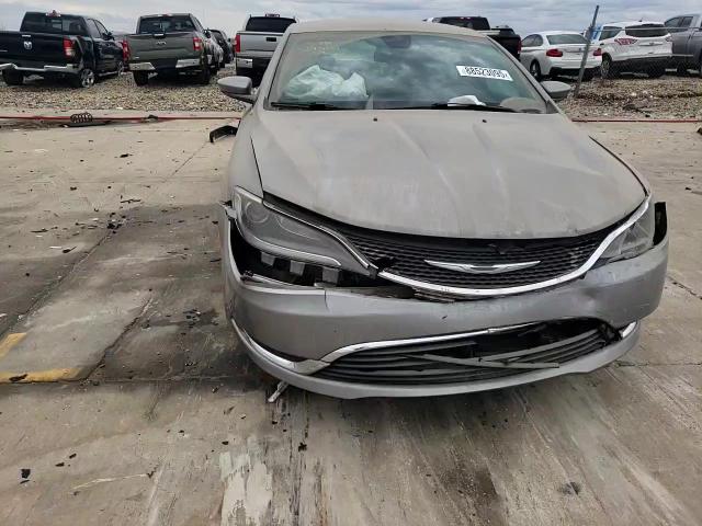 2015 Chrysler 200 - Image 10
