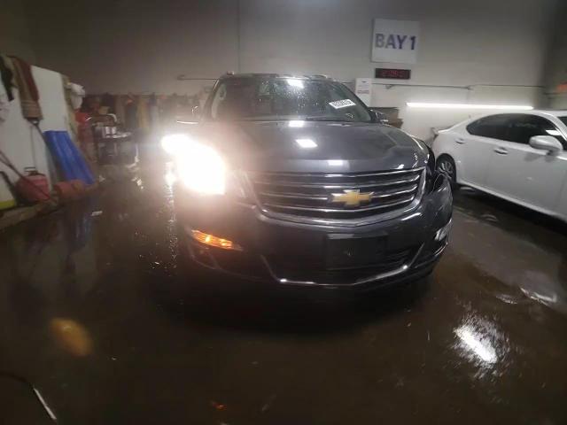 2014 Chevrolet Traverse - Image 15