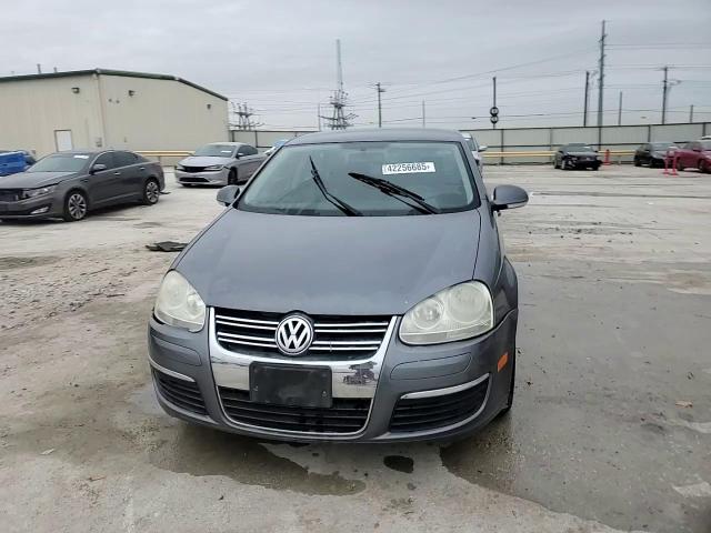2006 Volkswagen Jetta - Image 13