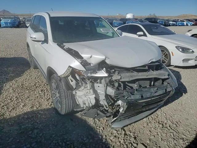 2016 Mitsubishi Outlander - Image 10
