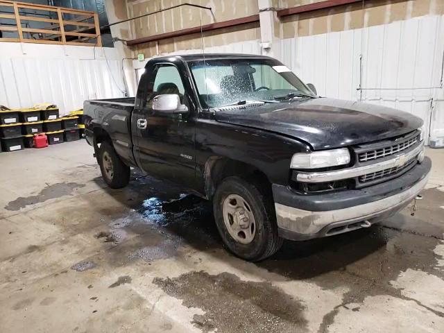 2000 Chevrolet Silverado - Image 10