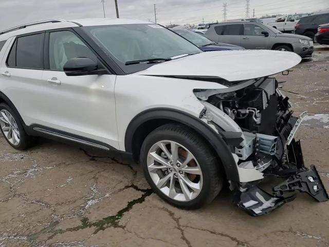 2023 Ford Explorer - Image 12