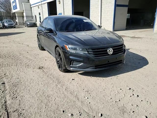 2020 Volkswagen Passat - Image 11