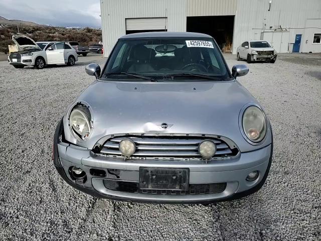 2010 MINI Cooper - Image 11
