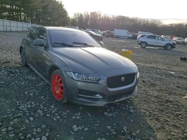 2017 Jaguar XE - Image 10