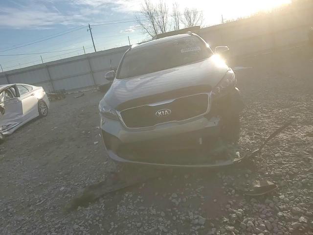 2019 Kia Sorento - Image 11