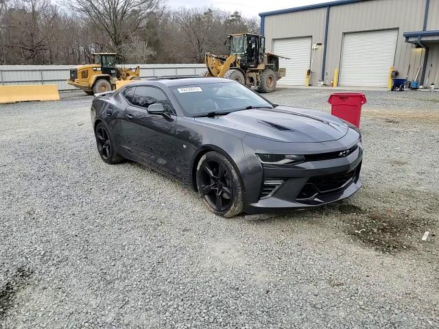 2016 Chevrolet Camaro - Image 10