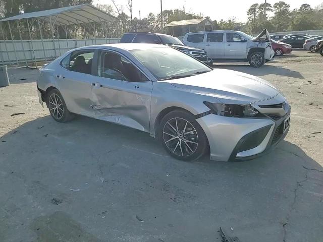 2023 Toyota Camry - Image 11