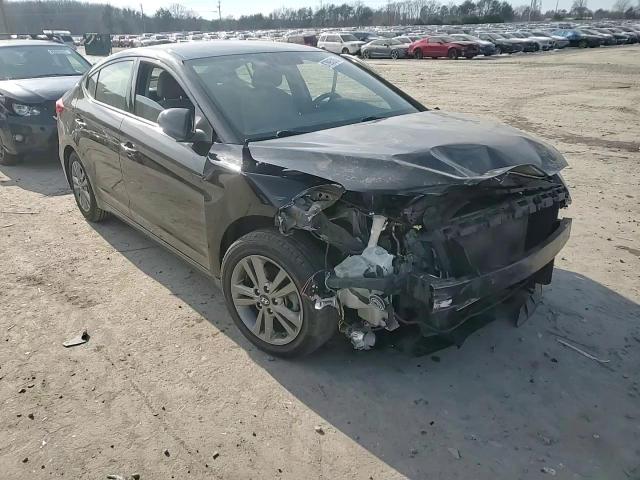 2017 Hyundai Elantra - Image 10