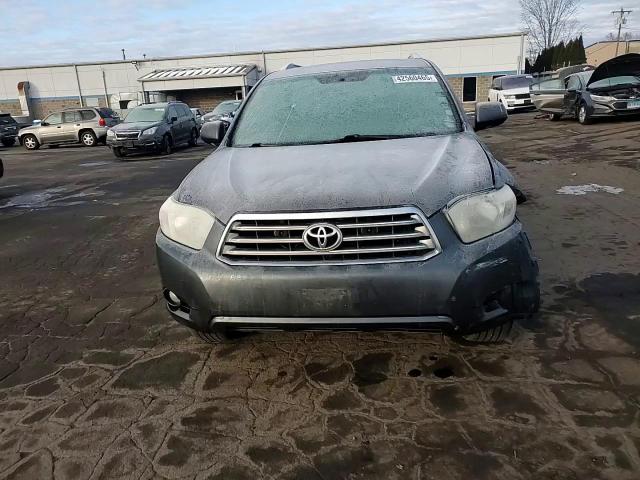 2010 Toyota Highlander - Image 11