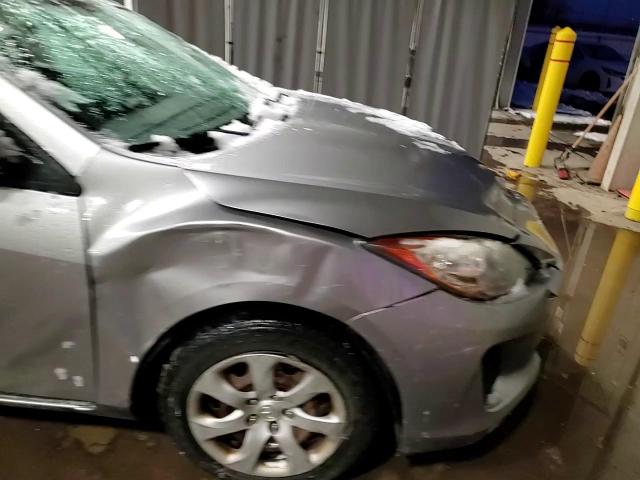 2012 Mazda 3 - Image 13