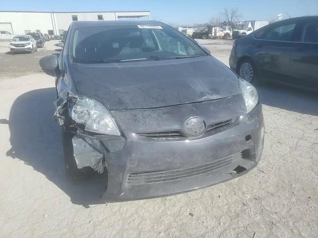 2010 Toyota Prius - Image 11