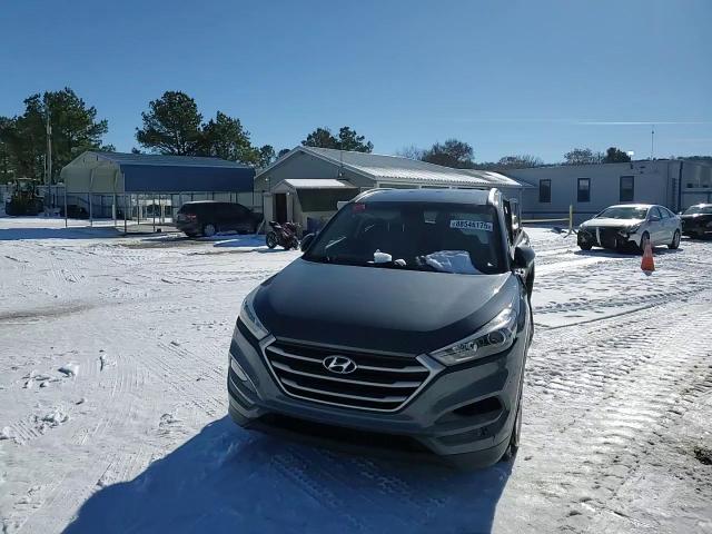 2018 Hyundai Tucson - Image 10