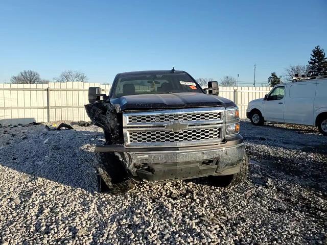 2015 Chevrolet Silverado - Image 11