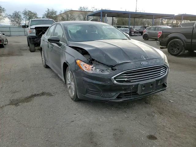 2020 Ford Fusion - Image 11