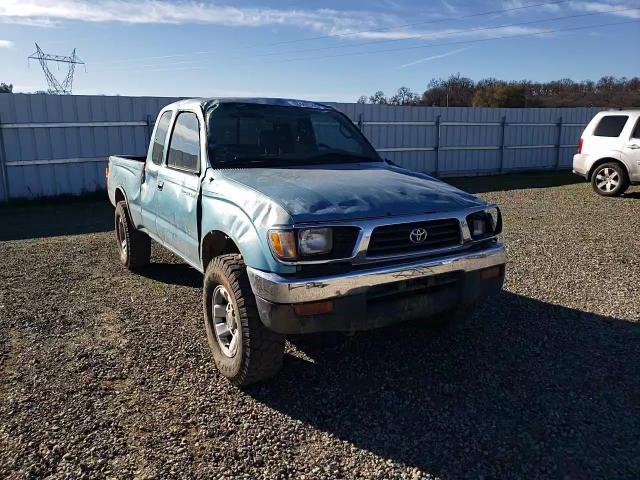 1995 Toyota Tacoma - Image 10