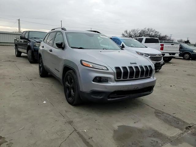 2017 Jeep Grand Cherokee - Image 11