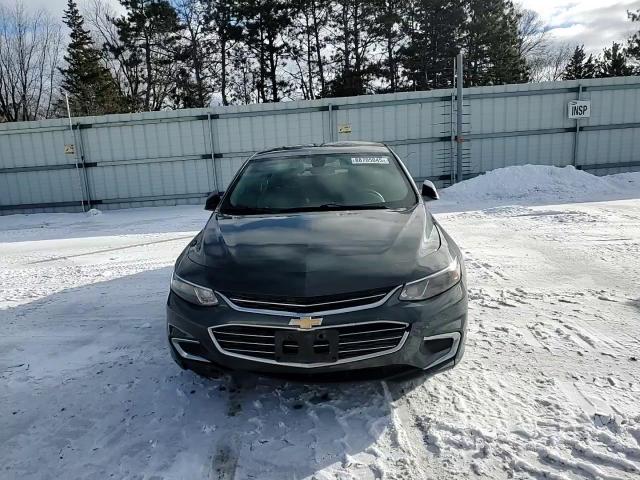 2017 Chevrolet Malibu - Image 10