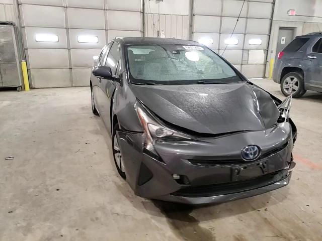 2017 Toyota Prius - Image 12