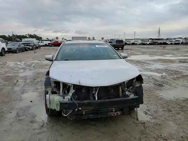2012 Toyota Camry - Image 10