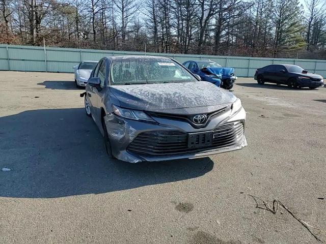 2018 Toyota Camry - Image 11