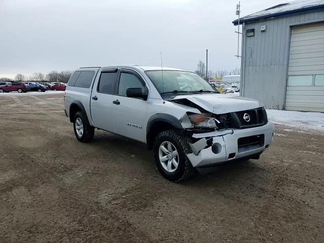 2014 Nissan Titan - Image 13