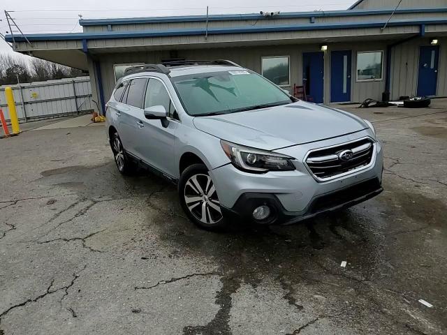 2018 Subaru Outback - Image 14