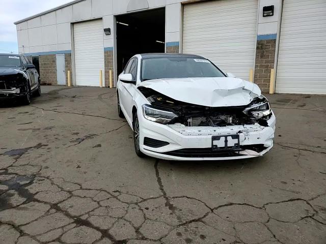 2019 Volkswagen Jetta - Image 13