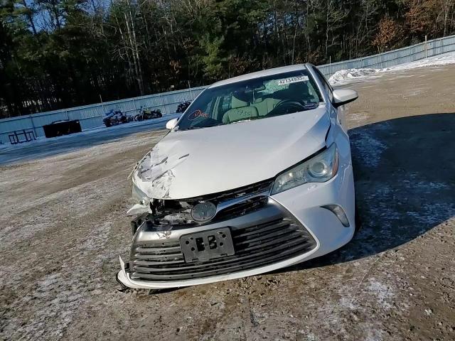 2015 Toyota Camry - Image 11