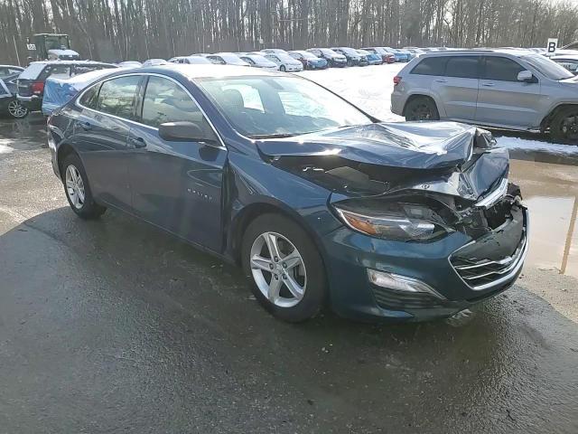 2019 Chevrolet Malibu - Image 13