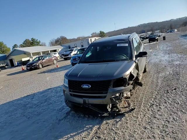 2018 Ford Explorer - Image 11