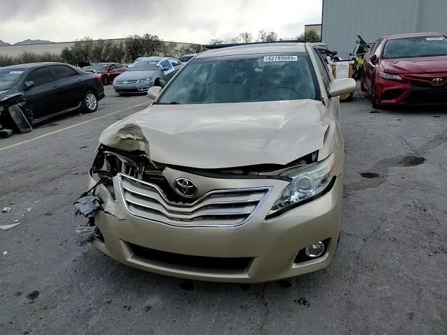 2011 Toyota Camry - Image 11