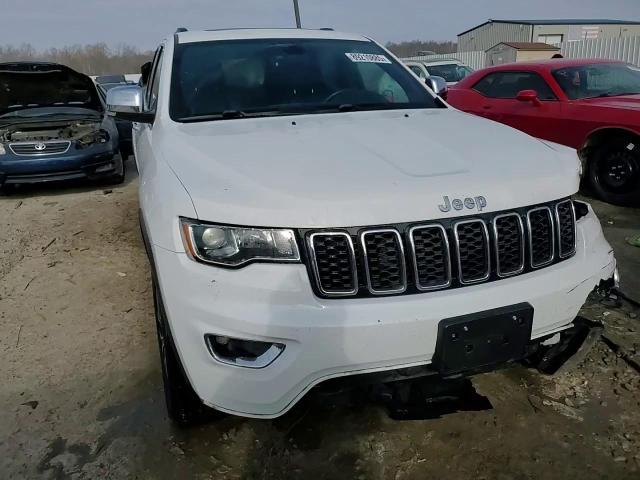 2017 Jeep Grand Cherokee - Image 15