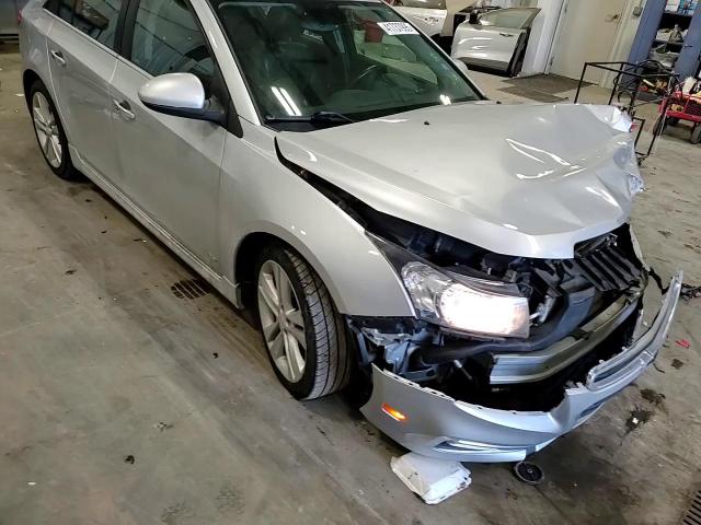 2016 Chevrolet Cruze - Image 11