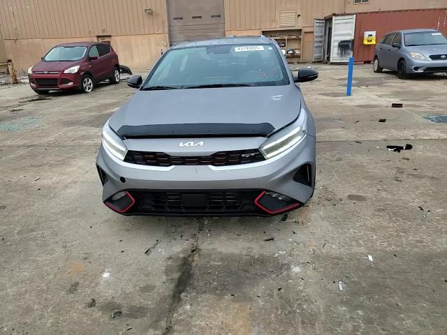 2024 Kia Forte - Image 11