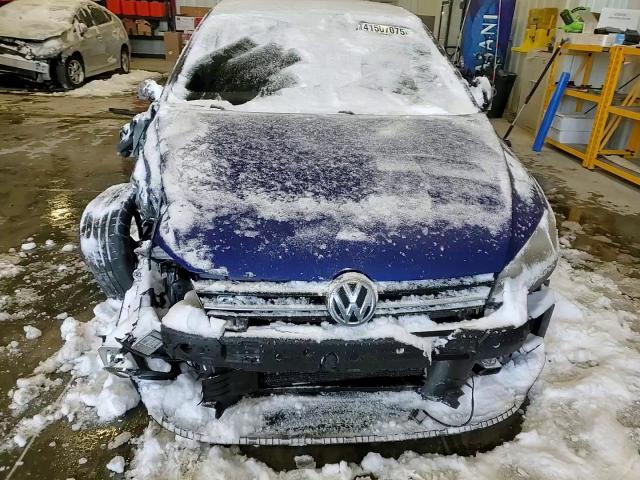 2015 Volkswagen Golf - Image 11