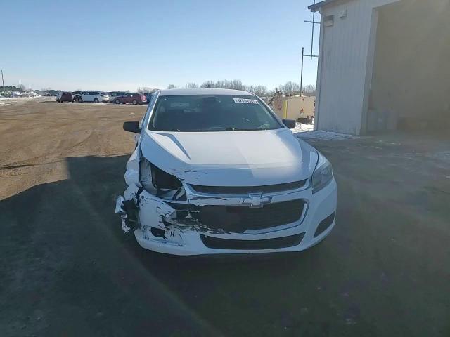 2016 Chevrolet Malibu - Image 13