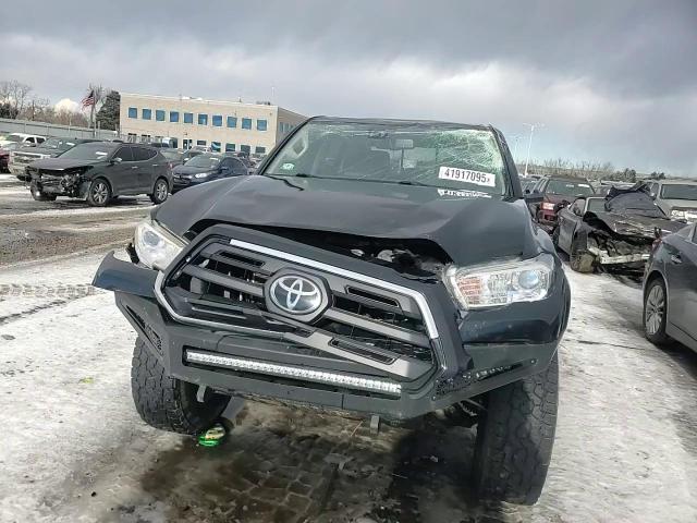 2019 Toyota Tacoma - Image 14