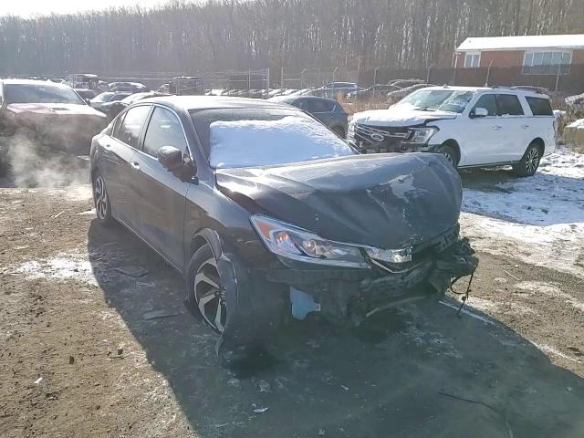 2017 Honda Accord - Image 11