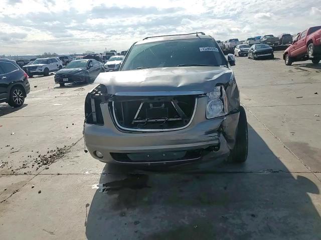 2007 GMC Yukon - Image 12