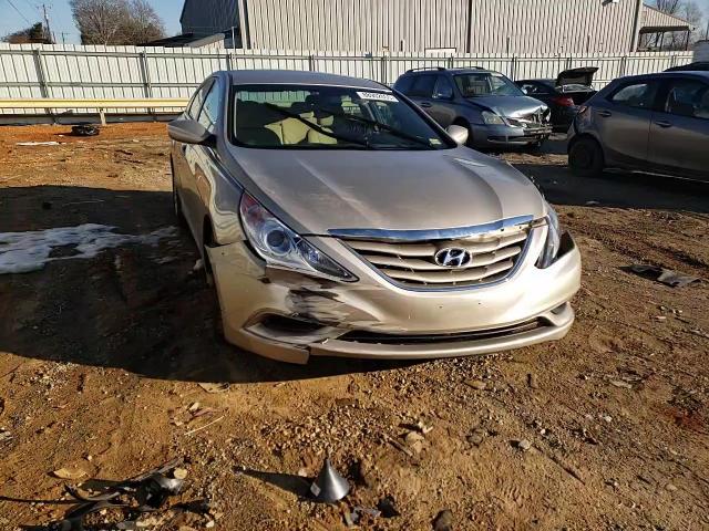 2011 Hyundai Sonata - Image 11