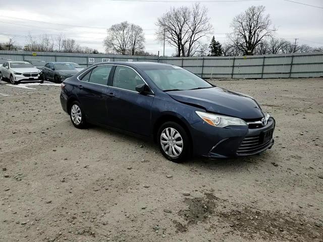 2015 Toyota Camry - Image 11