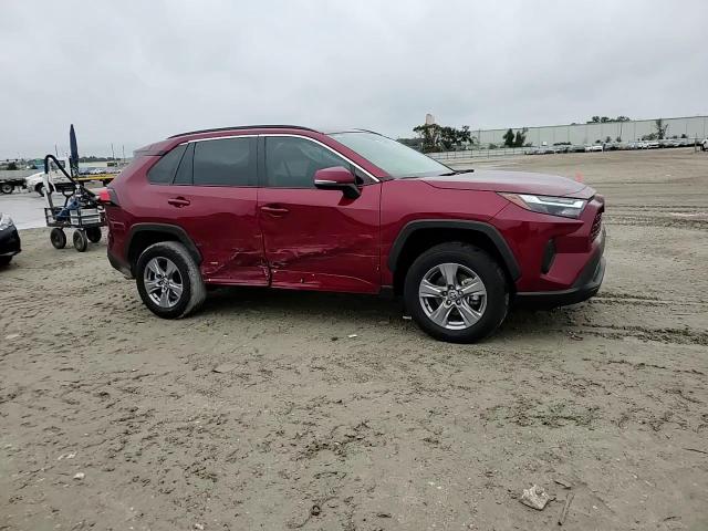 2023 Toyota RAV 4 - Image 12