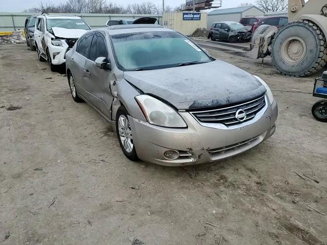 2012 Nissan Altima - Image 10