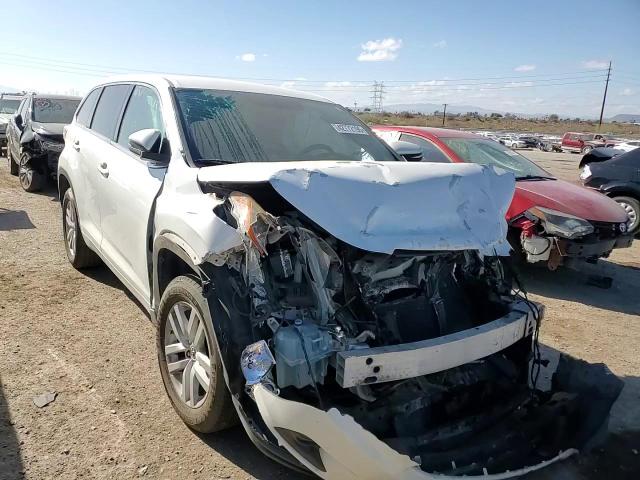 2016 Toyota Highlander - Image 11